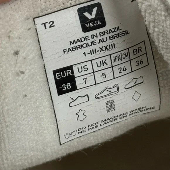 Veja V10 Women's Sz US 7 Sneakers‎ in White & Gray - Picture 13 of 13